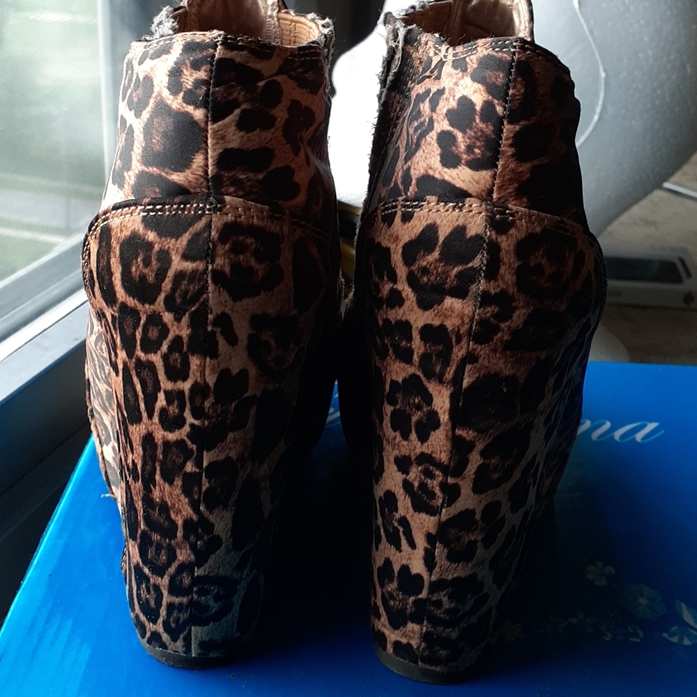 Wedges - Picture 4 of 4